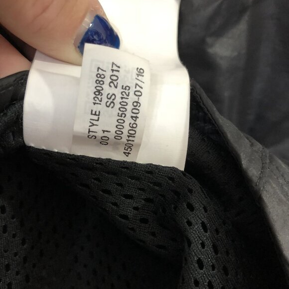 Under Armour Size S Run True Jacket Black Full-Zip Hooded Windbreaker MLB Logo - Picture 10 of 10